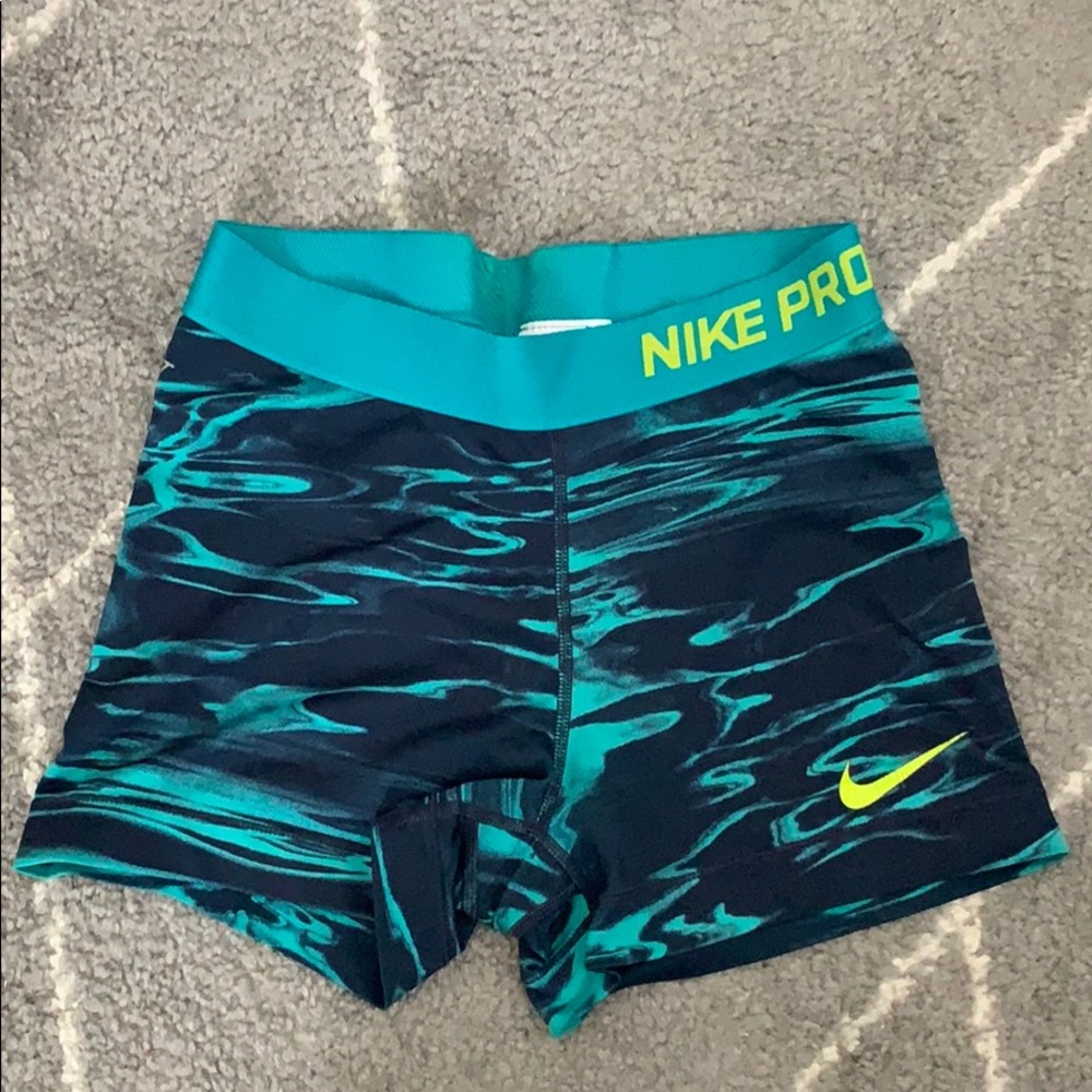 Nike Pro shorts spandex